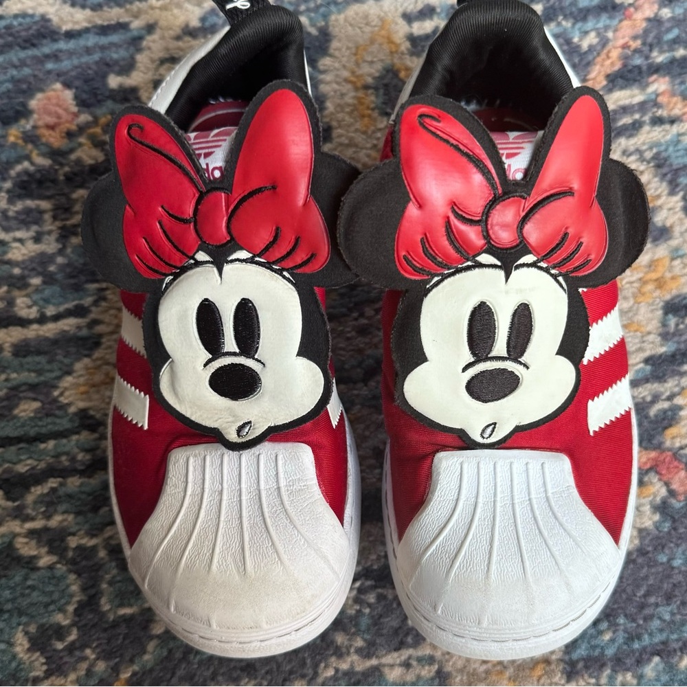Adidas x Disney Minnie Mouse Superstar 360 Size 12